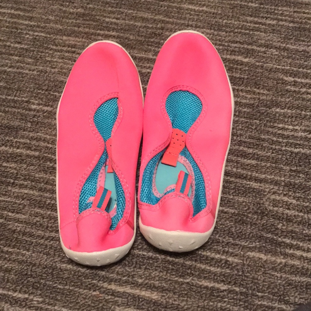 Water shoes